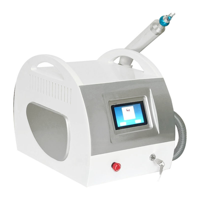 เครื่องกําจัดรอยสักแบบพกพาขนาดเล็ก Nd Yag Q Switched Laser สําหรับห้องเสริมความงาม