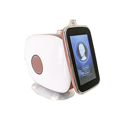 2in1 Microneedle Cold Hammer อุปกรณ์ Rf Microneedling สำหรับการกำจัดริ้วรอยกระชับผิว